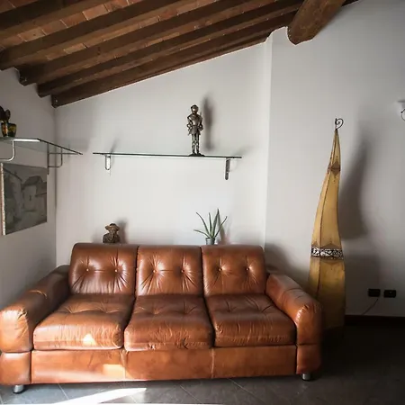 Osei 1 - The Hawk Appartement Vérone
