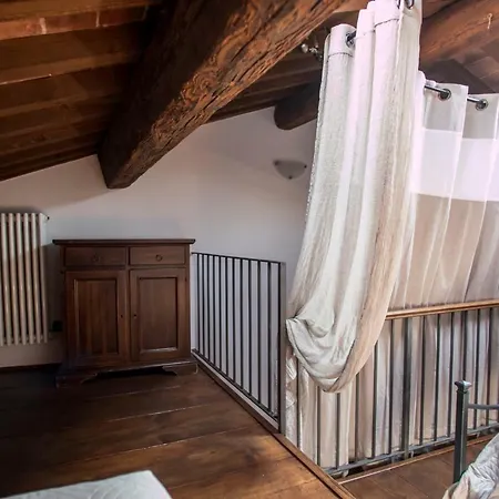 Osei 1 - The Hawk Appartement *